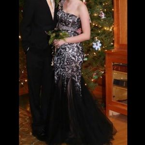 ROYAL QUEEN PROM DRESS